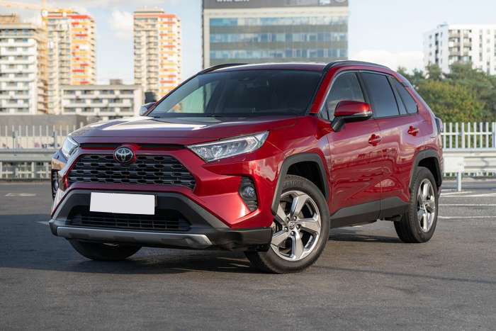 TOP-5 cele mai fiabile SUV-uri pe benzină pentru Moldova: mașini testate în timp
