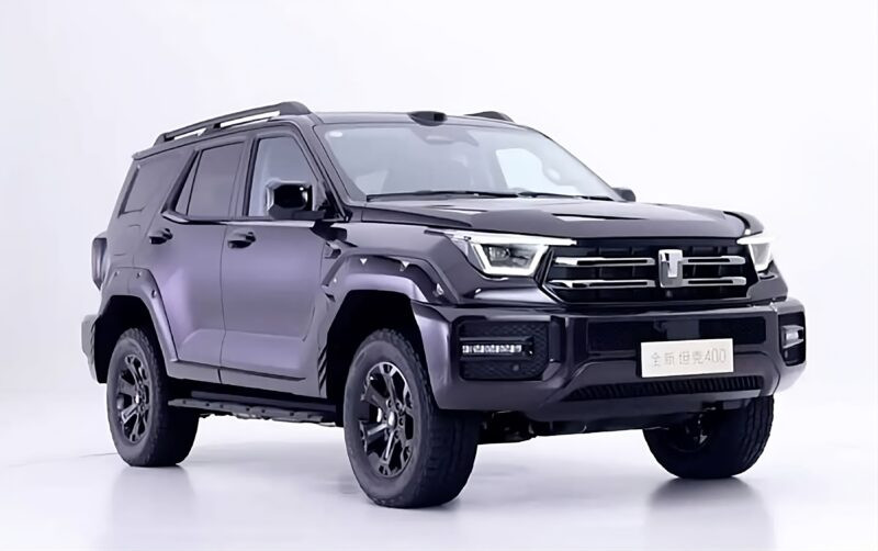 Noul SUV GWM Tank 400 PHEV: design actualizat, versiuni hibride puternice și tehnologii avansate