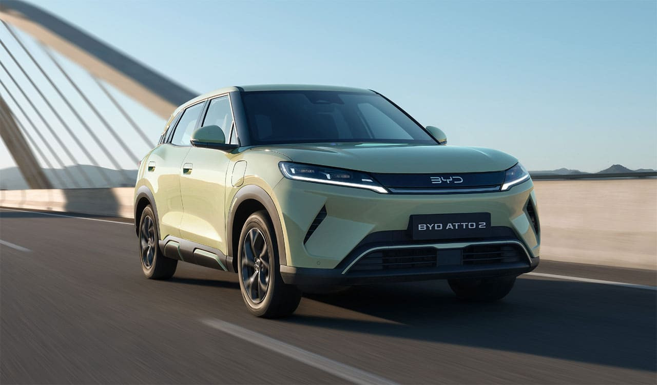 BYD prezintă un crossover electric accesibil la doar 10.400 de dolari: BYD Yuan UP intră pe piață.
