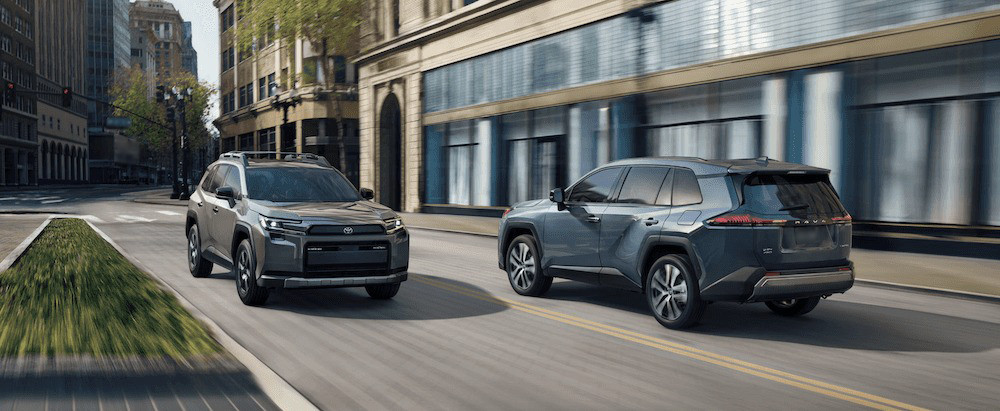Noua Toyota RAV4 Hybrid 2026 a devenit mai accesibilă în SUA și a păstrat o gamă variată de versiuni.