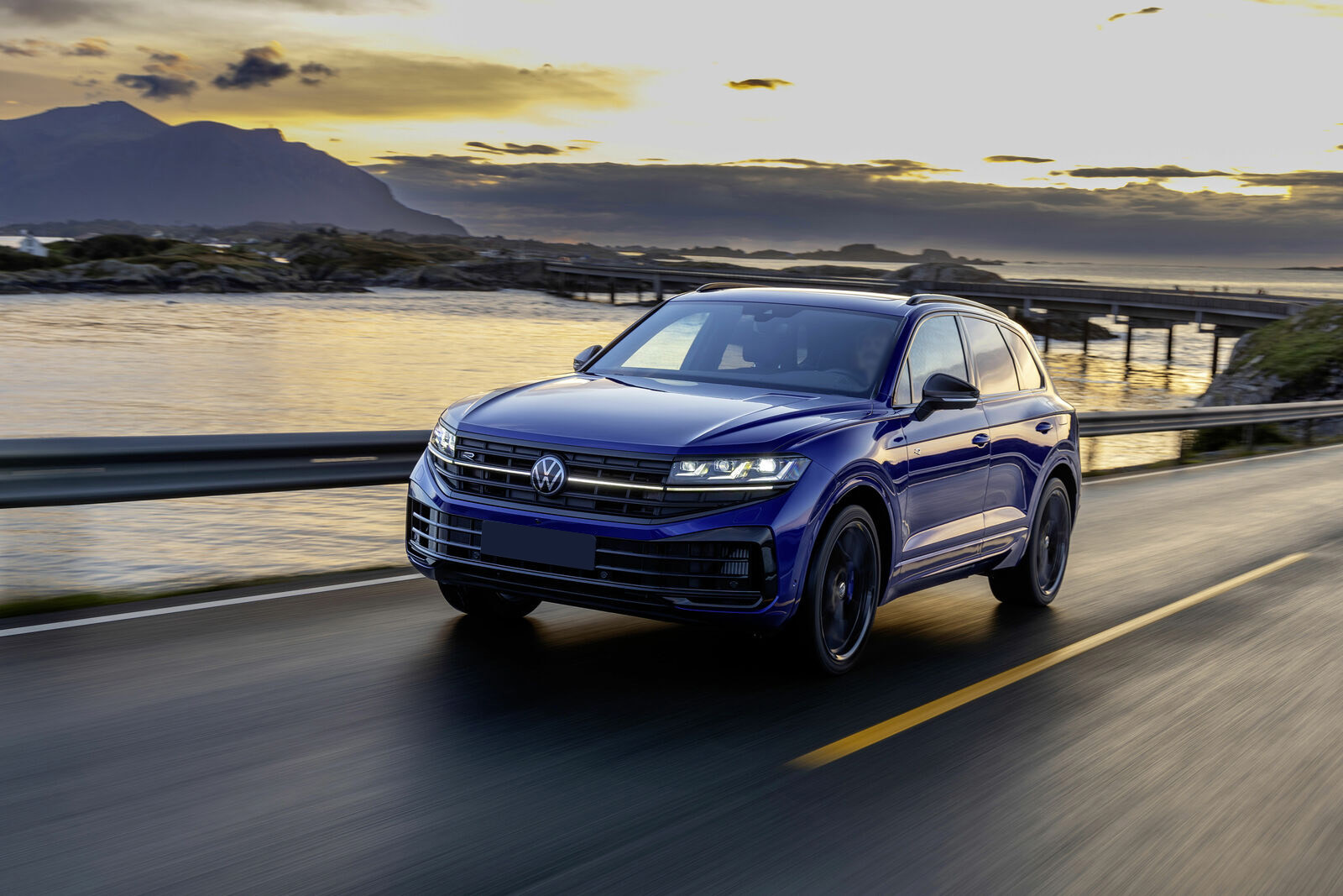 Volkswagen își ia rămas-bun de la Touareg: a fost prezentată versiunea limitată Final Edition înainte de retragerea modelului de pe piața UE.