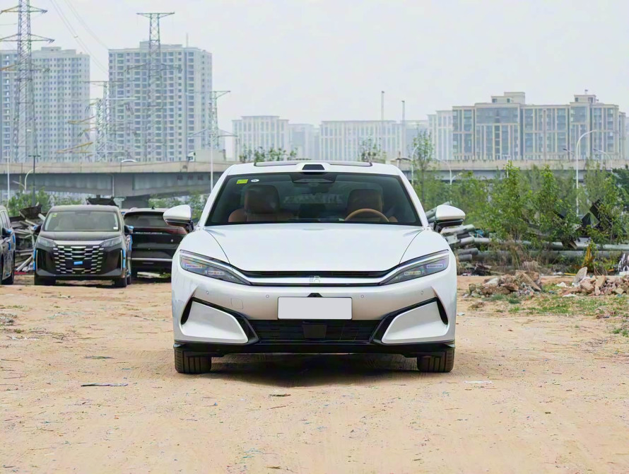 BYD Han L DM-i 200KM Basic 2025 - 1 BYD Han L DM-i 200KM Basic 2025 - 1 | bex-auto.md