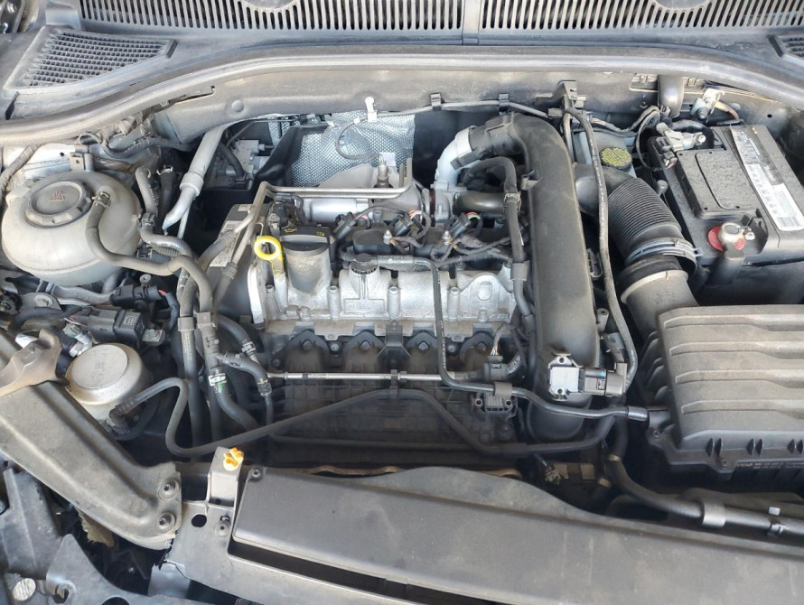 Volkswagen Jetta SEL Premium 2019 - 10 Volkswagen Jetta SEL Premium 2019 - 10 | bex-auto.md