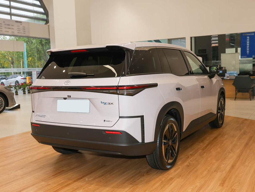 Toyota bZ3X Mid 2025 - 4 Toyota bZ3X Mid 2025 - 4 | bex-auto.md