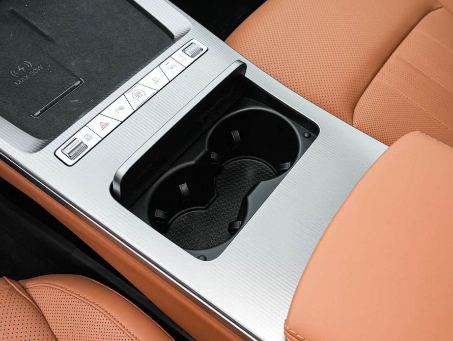 BYD Han L DM-i 200KM Basic 2025 - 40 BYD Han L DM-i 200KM Basic 2025 - 40 | bex-auto.md