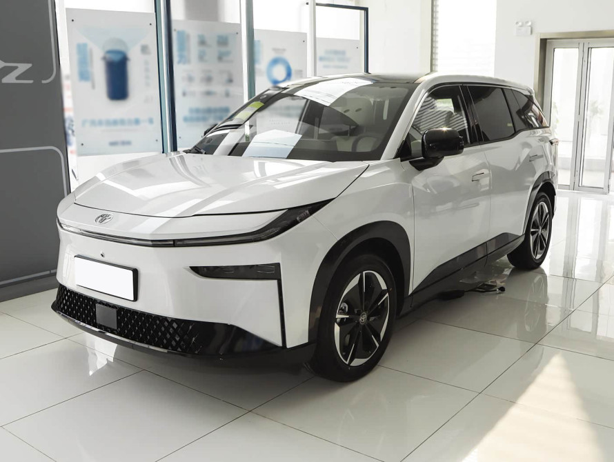 Toyota bZ3X Mid+ 2025 Toyota bZ3X Mid+ 2025 | bex-auto.md