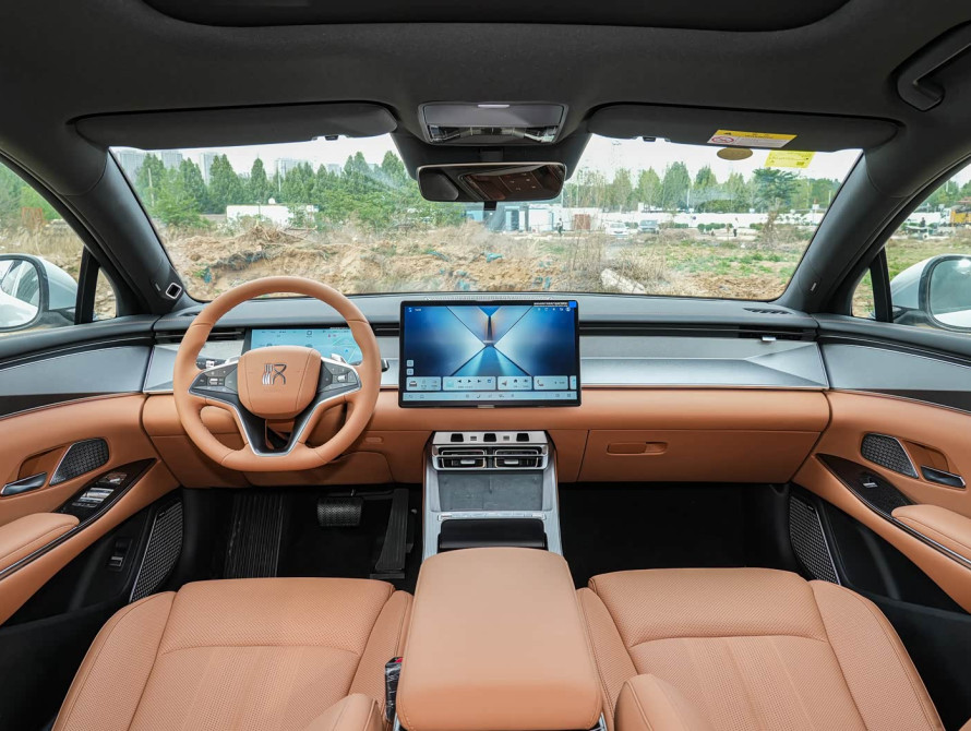 BYD Han L DM-i 200KM Basic 2025 - 16 BYD Han L DM-i 200KM Basic 2025 - 16 | bex-auto.md