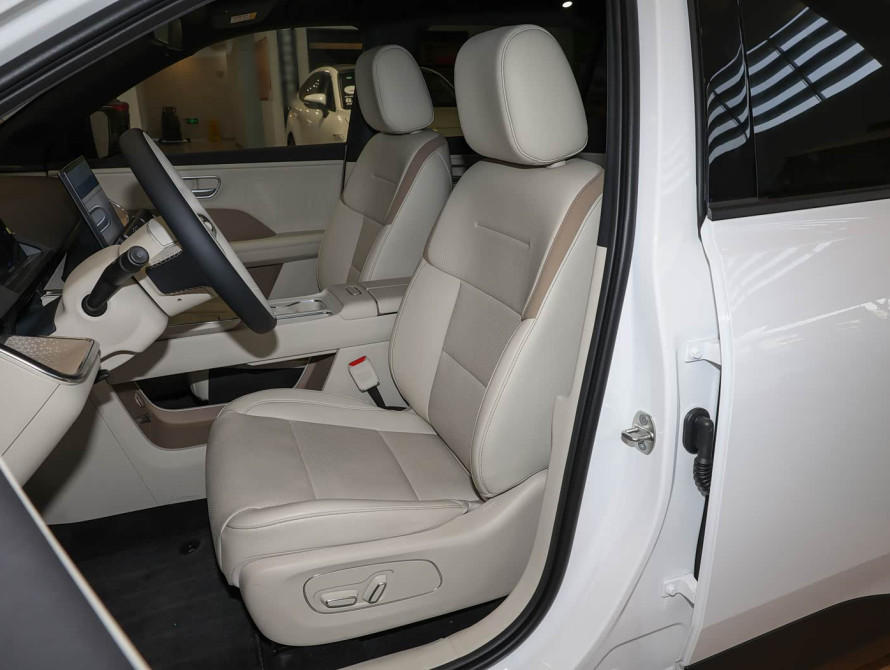 Toyota bZ3X Mid 2025 - 13 Toyota bZ3X Mid 2025 - 13 | bex-auto.md