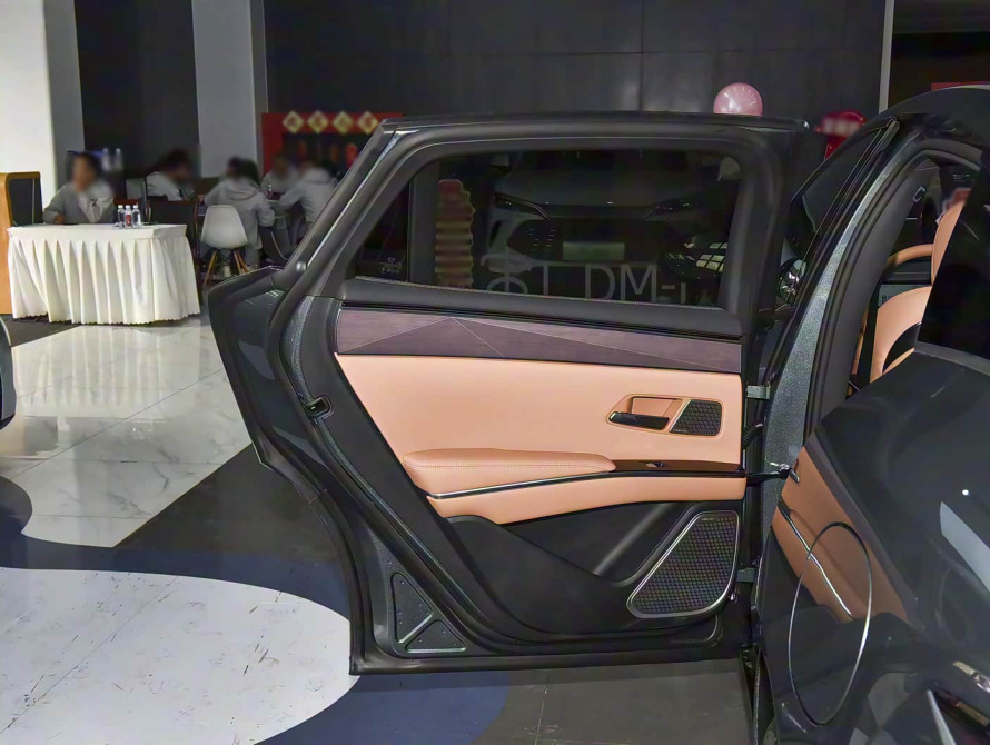 BYD Han L DM-i 200KM Mid 2025 - 52 BYD Han L DM-i 200KM Mid 2025 - 52 | bex-auto.md