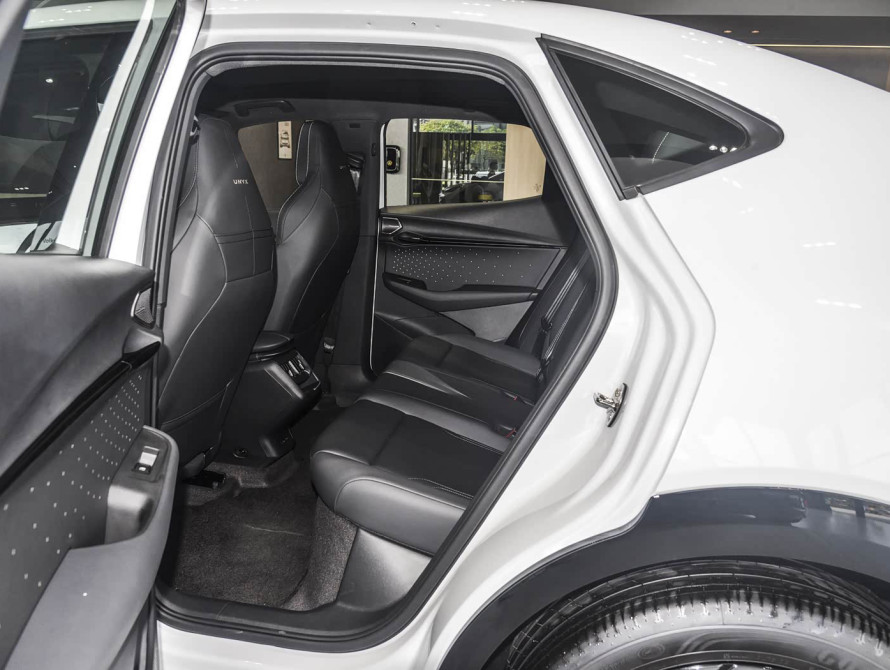 Volkswagen ID.Unyx Pre-Top 2025 - 45 Volkswagen ID.Unyx Pre-Top 2025 - 45 | bex-auto.md