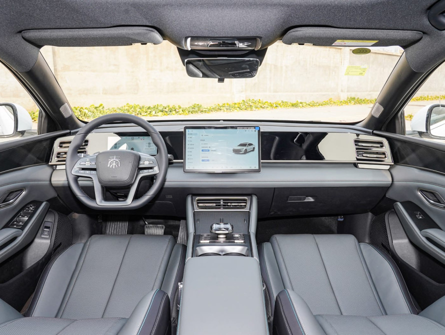 BYD Qin L DM-i Basic+ 2025 - 17 BYD Qin L DM-i Basic+ 2025 - 17 | bex-auto.md