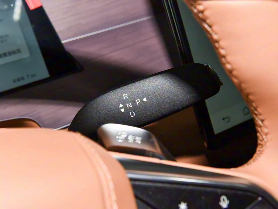 BYD Han L DM-i 200KM Mid 2025 - 29 BYD Han L DM-i 200KM Mid 2025 - 29 | bex-auto.md