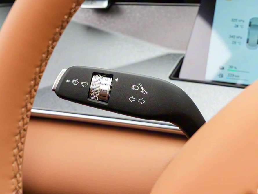 BYD Han L DM-i 200KM Basic 2025 - 26 BYD Han L DM-i 200KM Basic 2025 - 26 | bex-auto.md