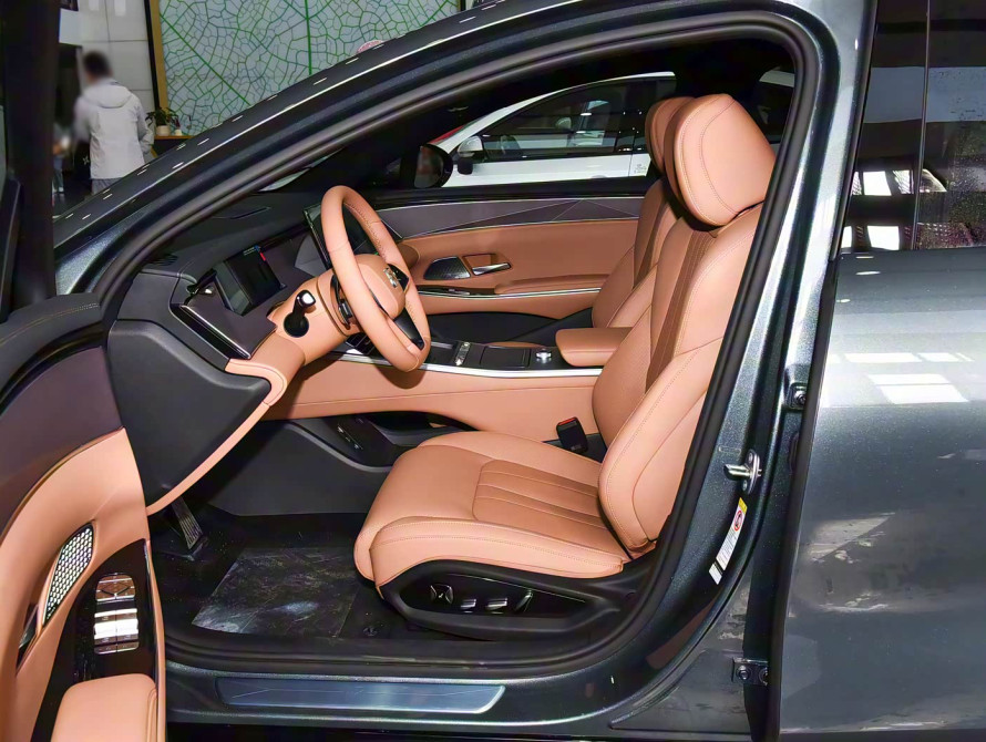 BYD Han L DM-i 200KM Mid 2025 - 15 BYD Han L DM-i 200KM Mid 2025 - 15 | bex-auto.md