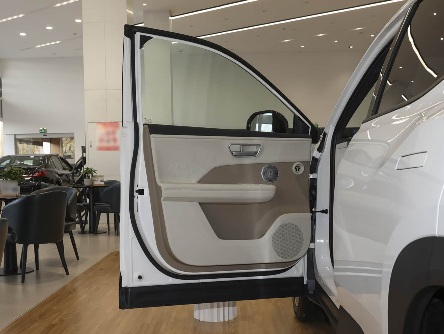 Toyota bZ3X Mid 2025 - 8 Toyota bZ3X Mid 2025 - 8 | bex-auto.md