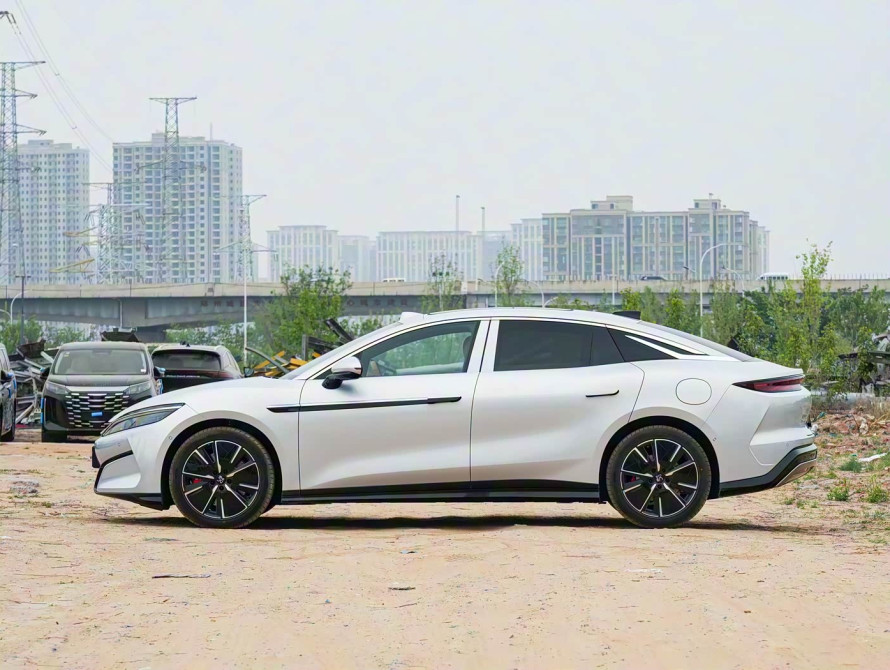 BYD Han L DM-i 200KM Basic 2025 - 7 BYD Han L DM-i 200KM Basic 2025 - 7 | bex-auto.md