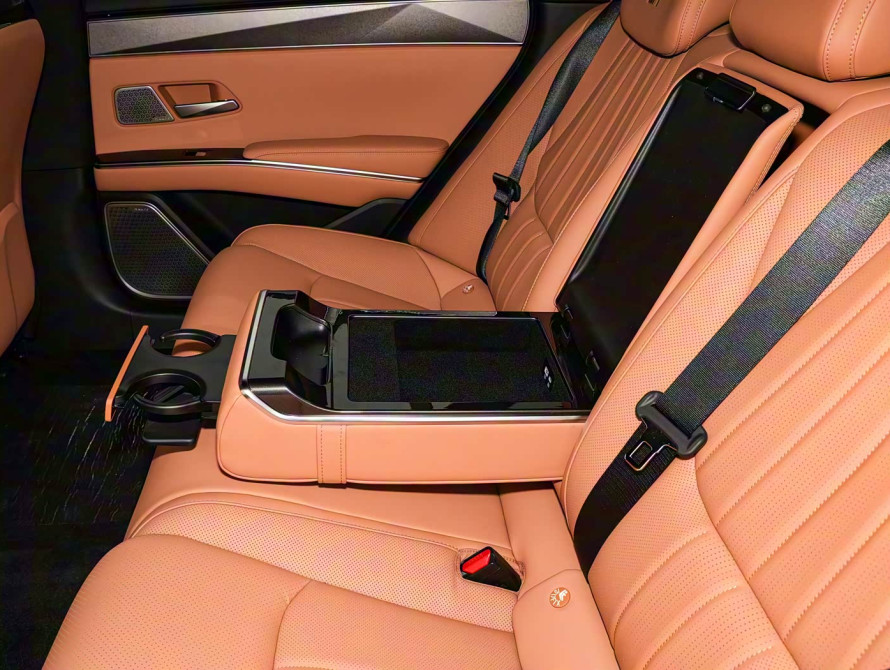 BYD Han L DM-i 200KM Basic 2025 - 50 BYD Han L DM-i 200KM Basic 2025 - 50 | bex-auto.md