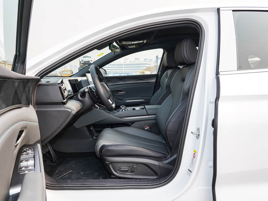 BYD Qin L DM-i Basic+ 2025 - 15 BYD Qin L DM-i Basic+ 2025 - 15 | bex-auto.md