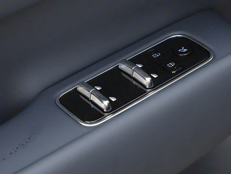 Voyah Free Basic 2025 - 9 Voyah Free Basic 2025 - 9 | bex-auto.md