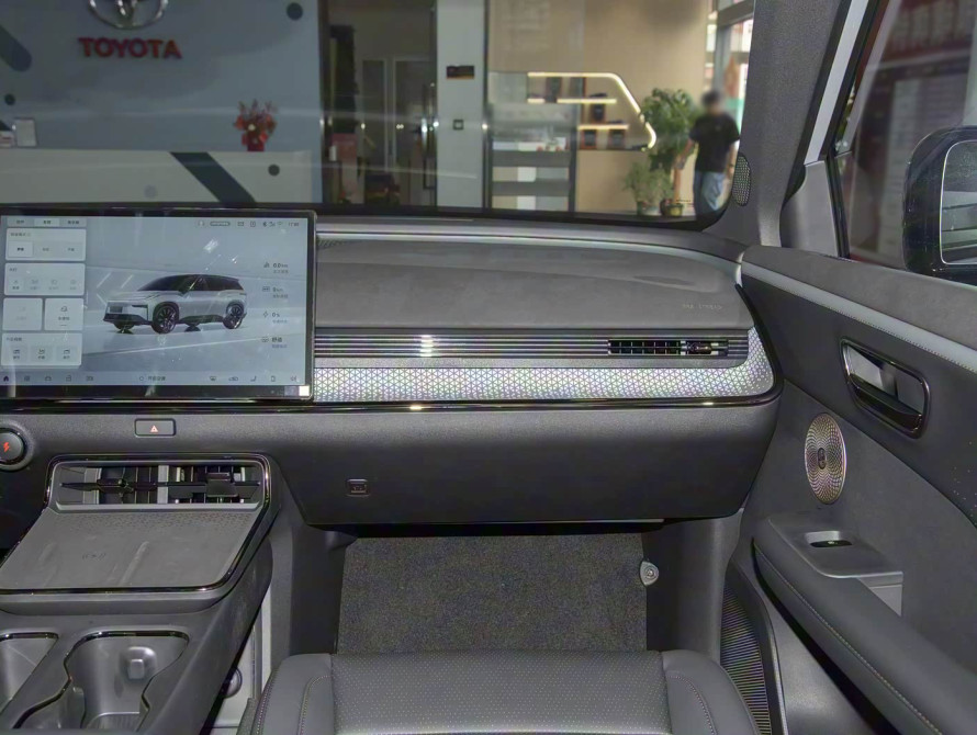 Toyota bZ3X Mid LiDAR 2025 - 20 Toyota bZ3X Mid LiDAR 2025 - 20 | bex-auto.md