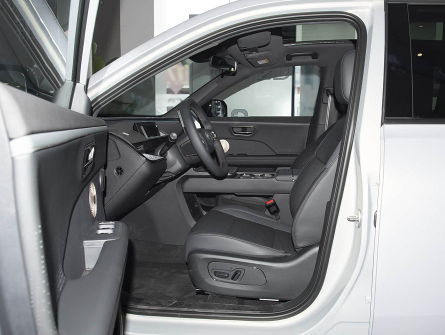 Toyota bZ3X Mid LiDAR 2025 - 15 Toyota bZ3X Mid LiDAR 2025 - 15 | bex-auto.md