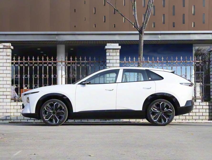 Mazda EZ-60 EV Top 2025 - 7 Mazda EZ-60 EV Top 2025 - 7 | bex-auto.md