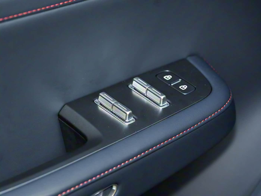 Zeekr 001 Top 2026 - 10 Zeekr 001 Top 2026 - 10 | bex-auto.md