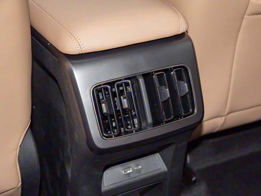 BYD Song L DM-i Top 2025 - 48 BYD Song L DM-i Top 2025 - 48 | bex-auto.md