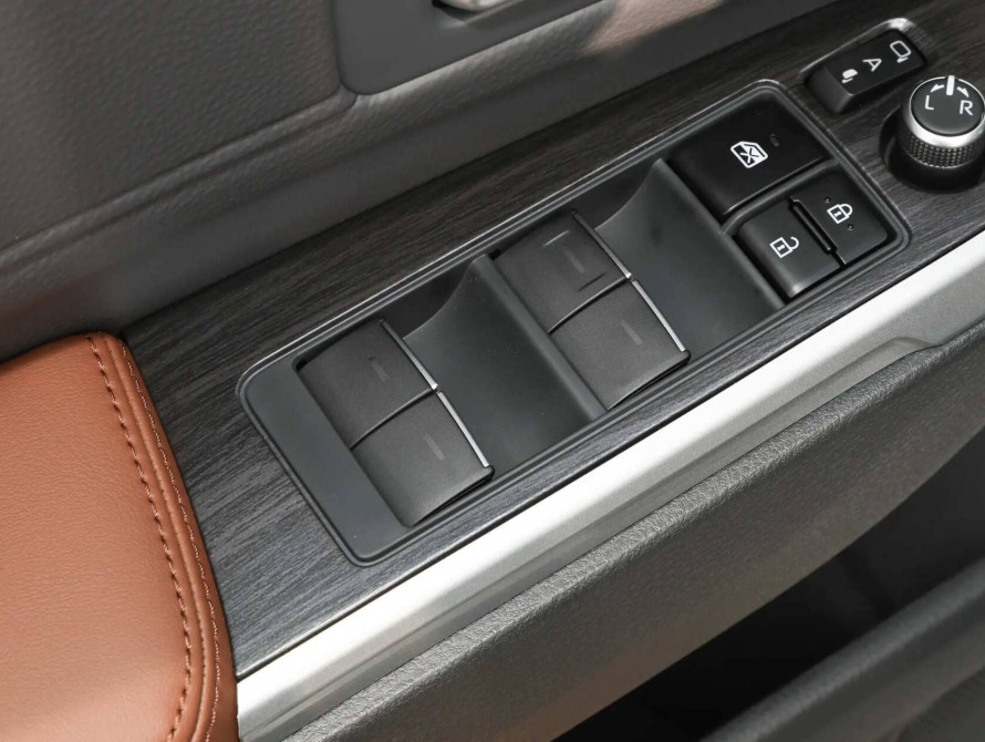 Toyota Granvia Top 2026 - 10 Toyota Granvia Top 2026 - 10 | bex-auto.md