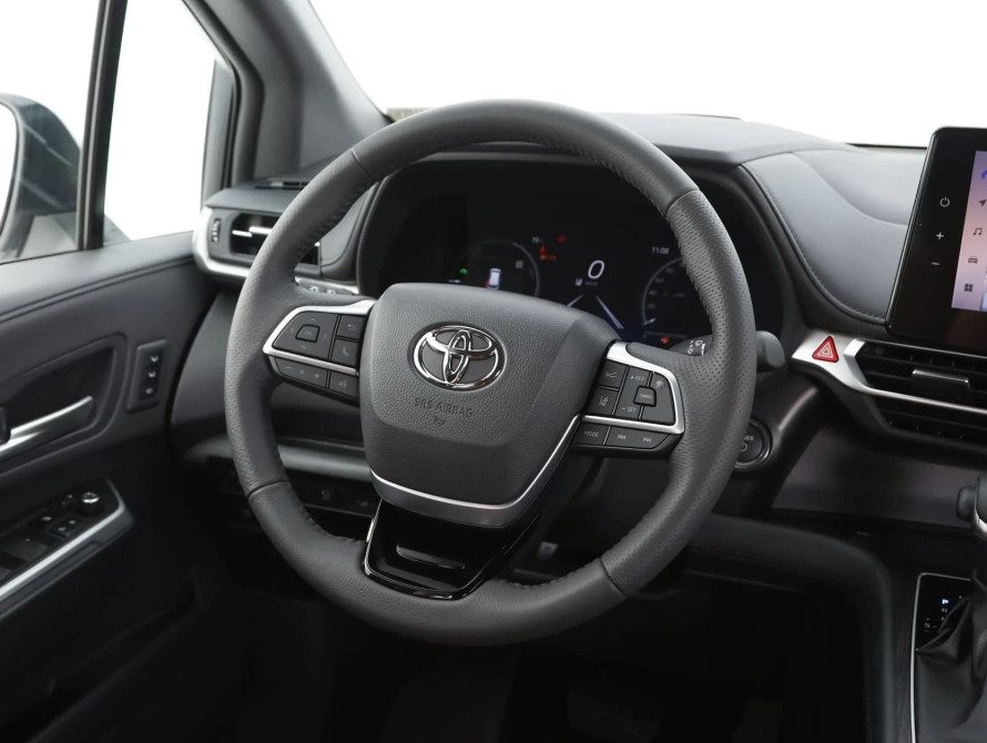 Toyota Granvia Top 2026 - 23 Toyota Granvia Top 2026 - 23 | bex-auto.md