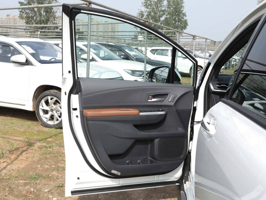 Toyota Granvia Top 2026 - 8 Toyota Granvia Top 2026 - 8 | bex-auto.md