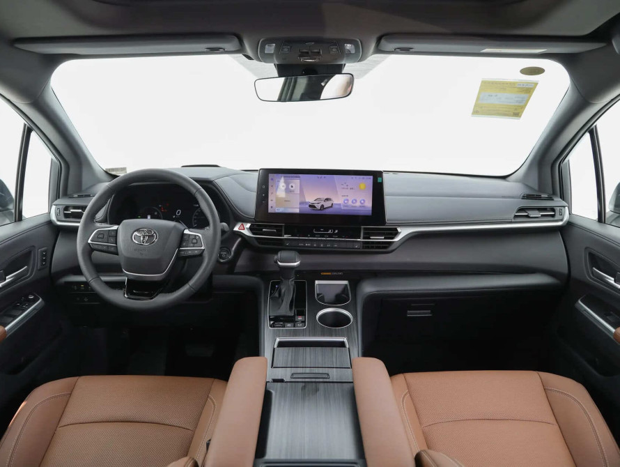 Toyota Granvia Top 2026 - 18 Toyota Granvia Top 2026 - 18 | bex-auto.md