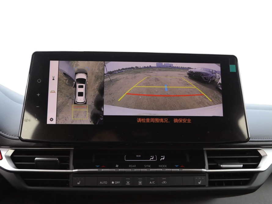 Toyota Granvia Top 2026 - 32 Toyota Granvia Top 2026 - 32 | bex-auto.md