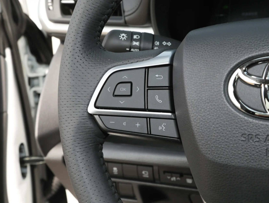 Toyota Granvia Top 2026 - 24 Toyota Granvia Top 2026 - 24 | bex-auto.md