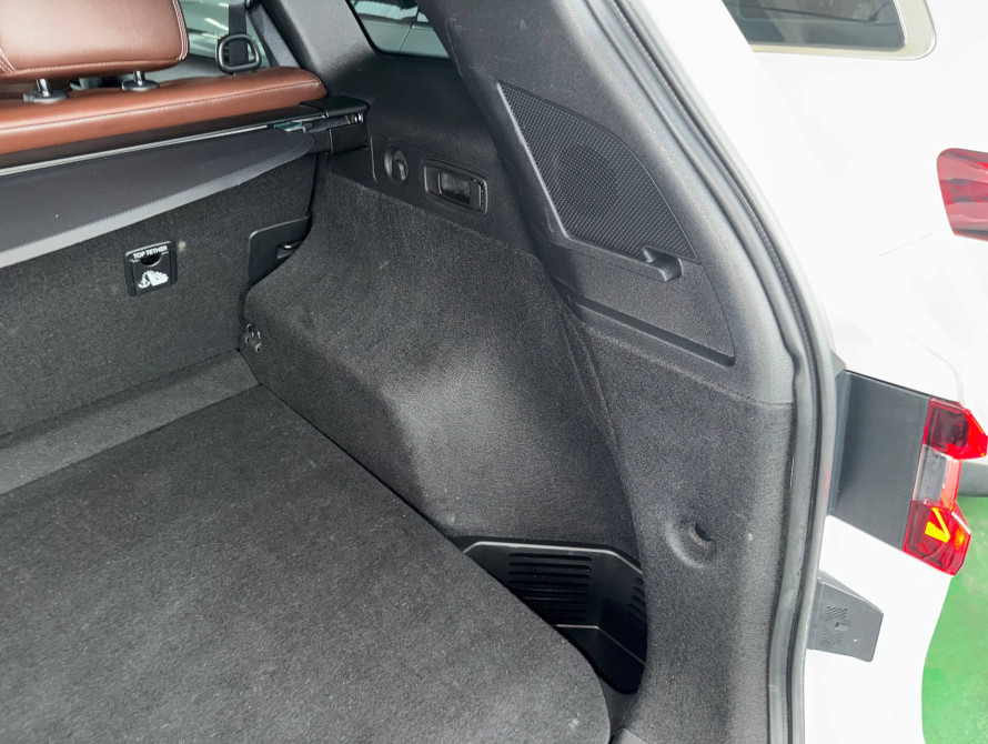 Samsung Qm6 2017 - 25 Samsung Qm6 2017 - 25 | bex-auto.md