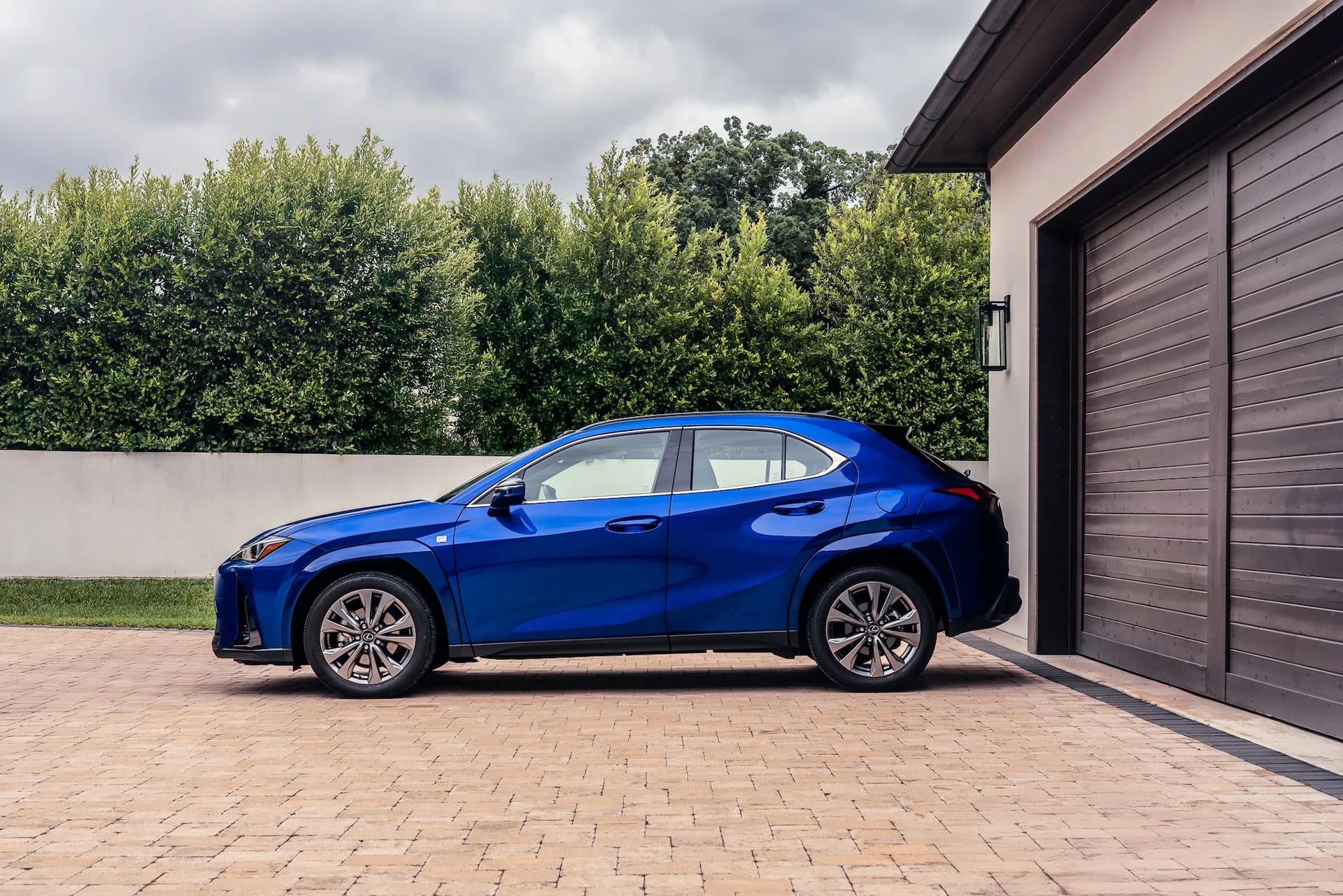 Обновлённый Lexus UX 2026: новые цвета, доработанное оснащение и уточнённые цены - 1 | bex-auto.md