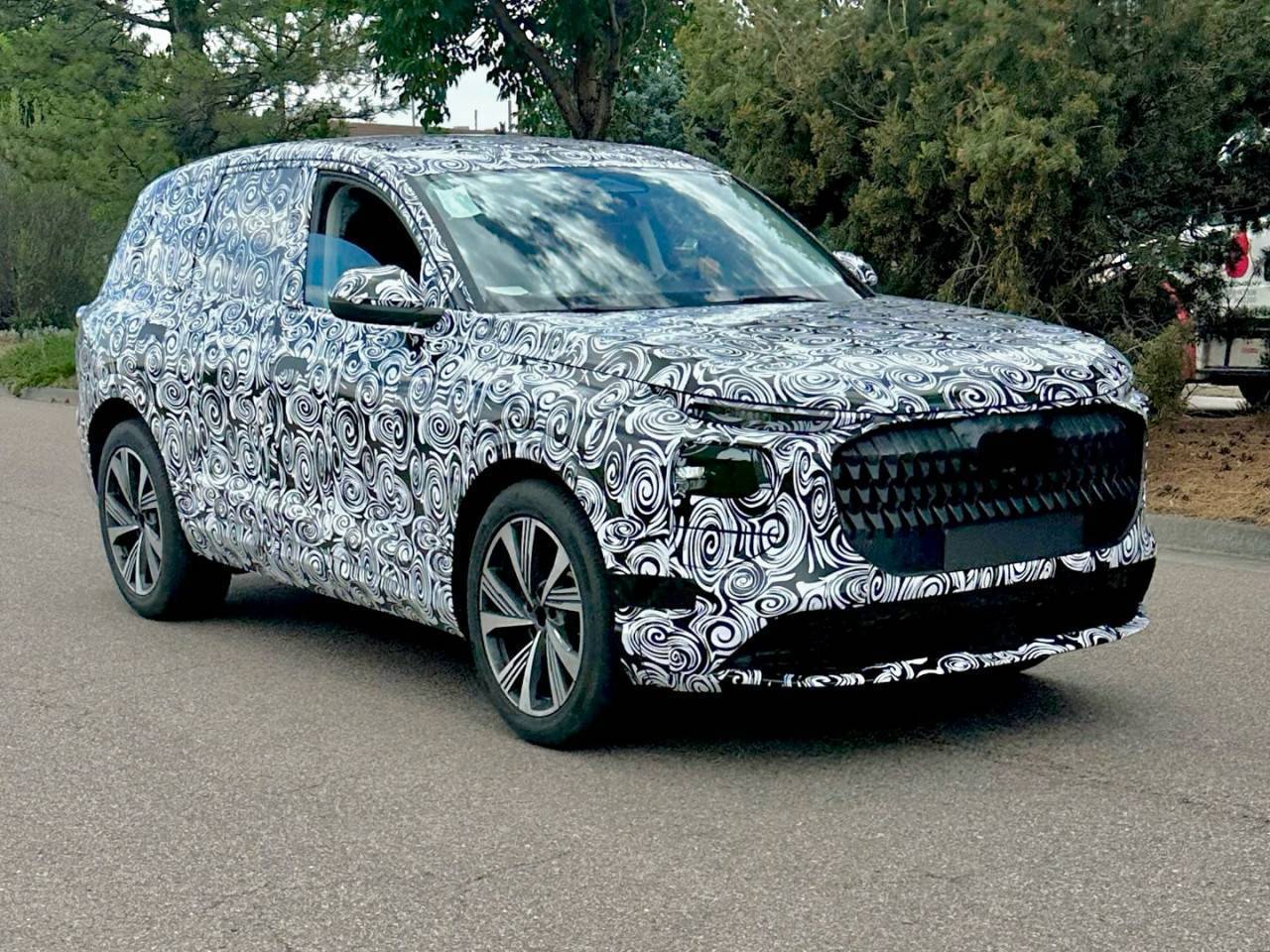 Audi Q9 выйдет в 2026 году: новый флагманский кроссовер бросает вызов BMW X7 и Mercedes GLS - 3 | bex-auto.md
