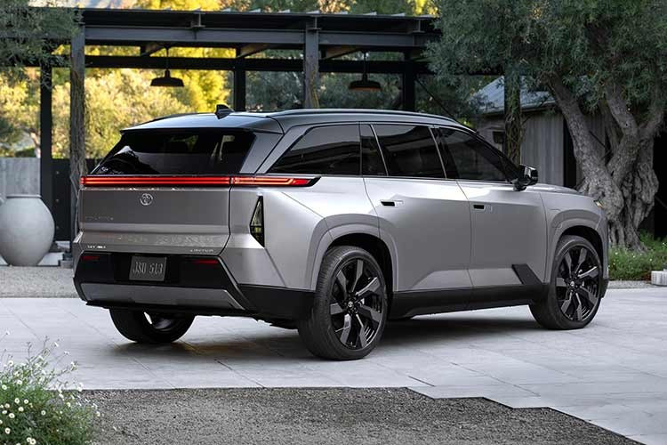 Toyota Highlander 2027 trece la propulsie electrică: au fost dezvăluite specificațiile și echipamentele - 1 | bex-auto.md