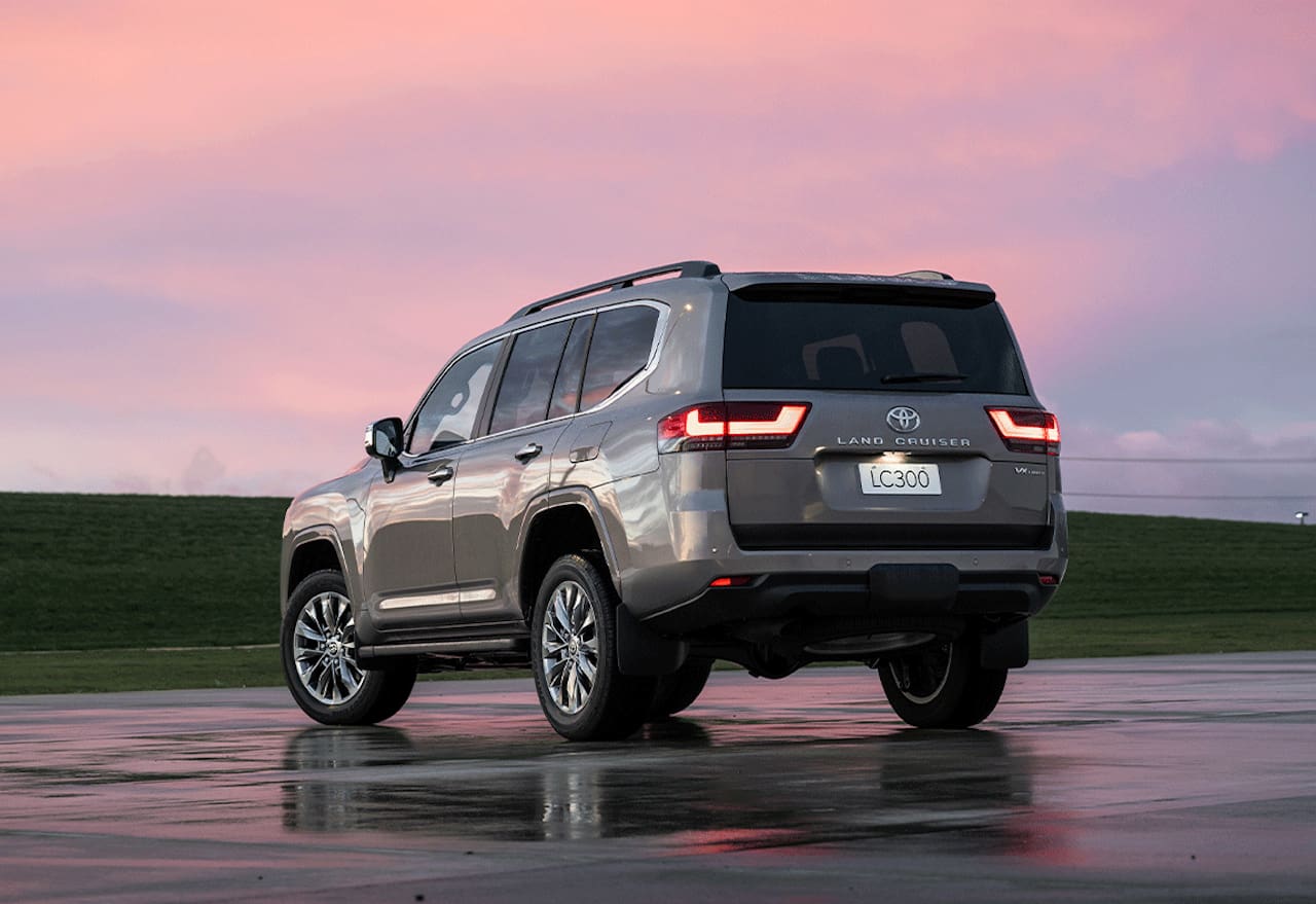 Toyota Land Cruiser 300 готовится к новой эре: флагман получит мощный плагин-гибрид - 3 | bex-auto.md