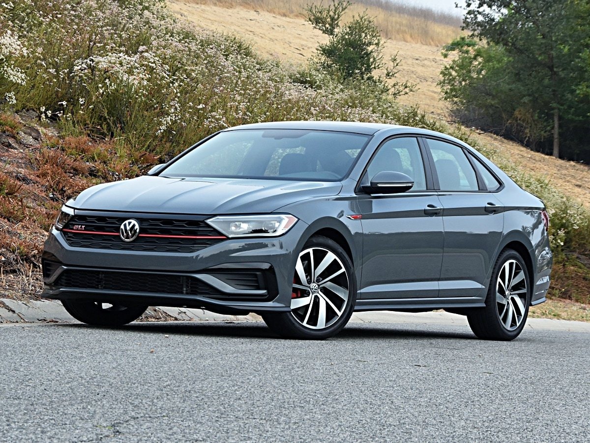 Volkswagen Jetta из США: почему это лучший выбор для города в Молдове - 1 | bex-auto.md